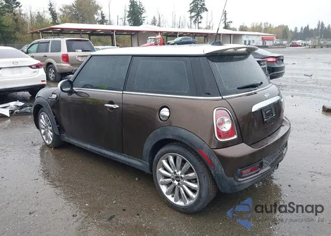 2011 Mini Cooper S z USA, uszkodzony, nr VIN WMWSV3C51BTY11548